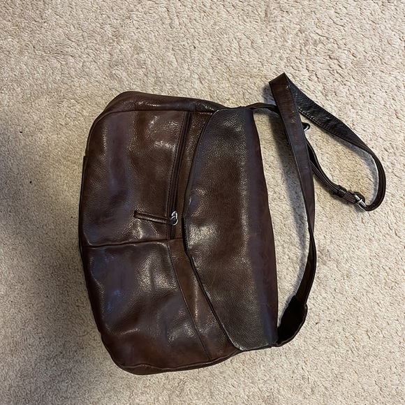 Wilson Brand Brown Leather purse with adjustable strap. - Picture 2 of 4
